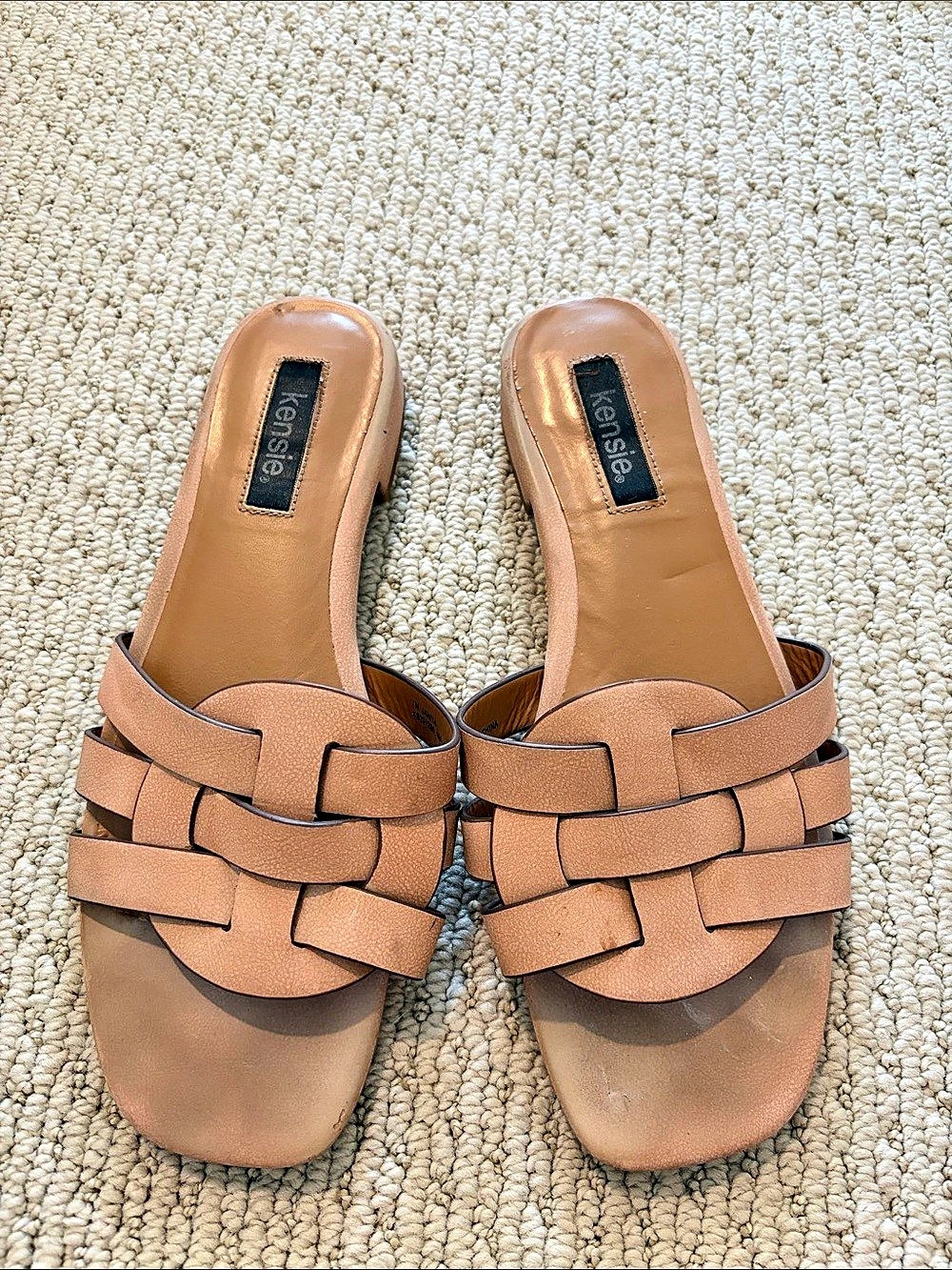 Kensie Janiyah Strappy Woven Slide Sandals in Brown